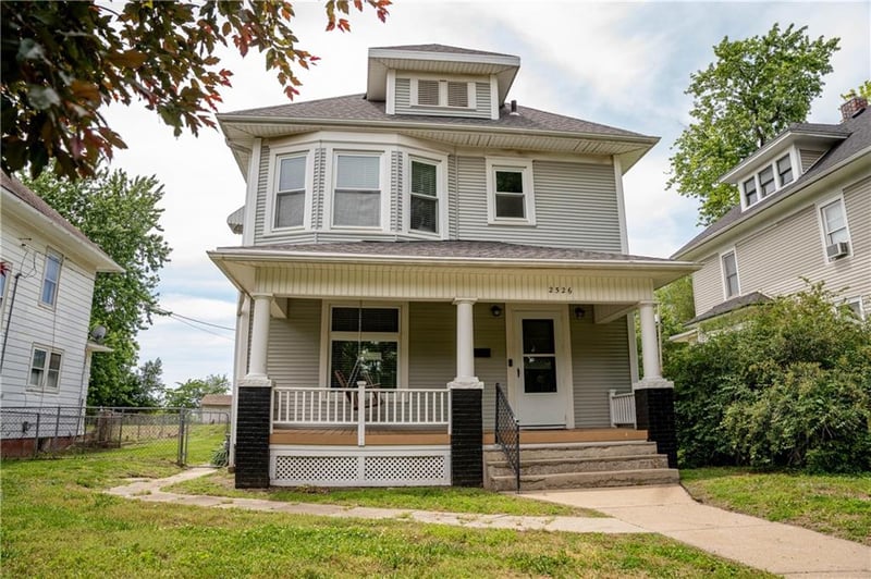 2526 17th St, St Joseph, MO 64503