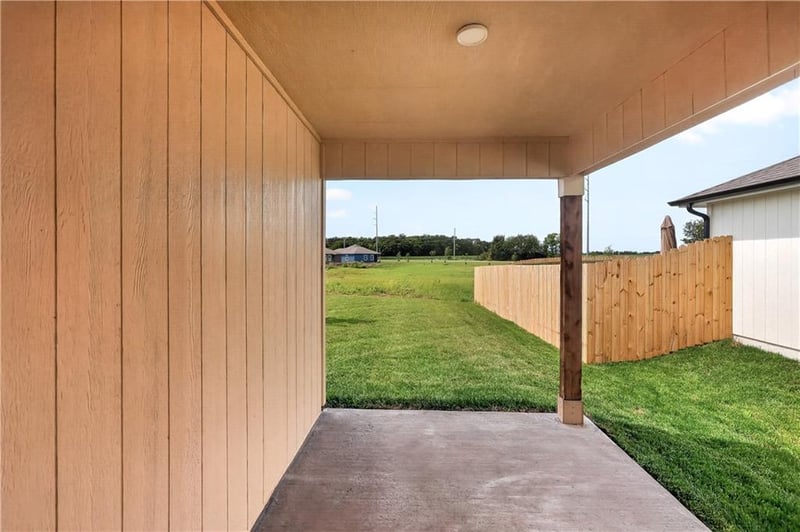 588 W Bluebird St, Gardner, KS 66030