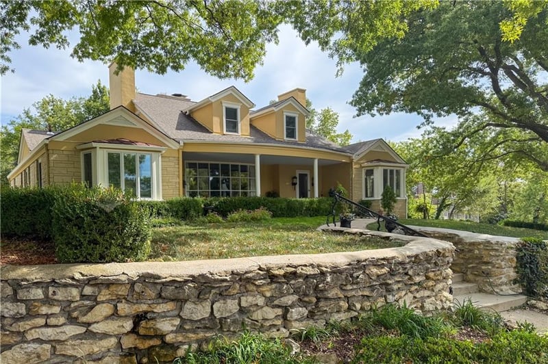 1336 Spencer Dr, Lawrence, KS 66044