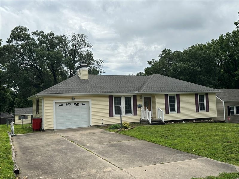 311 18th St, Lexington, MO 64067