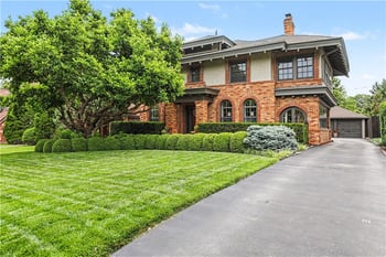 7225 Ward Pw, Kansas City, MO 64114