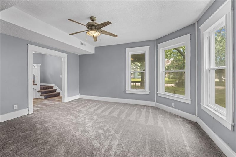 1017 Hickory St, Ottawa, KS 66067