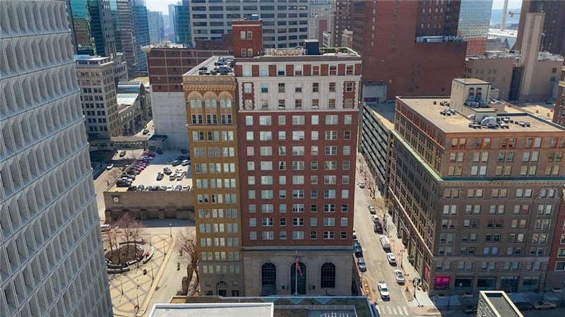 21 W 10th St #4C, Kansas City, MO 64105