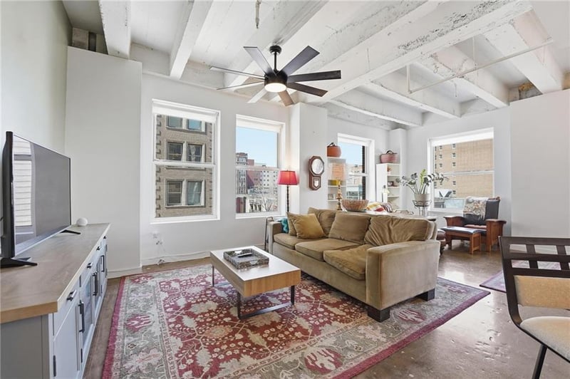 21 W 10th St #4C, Kansas City, MO 64105