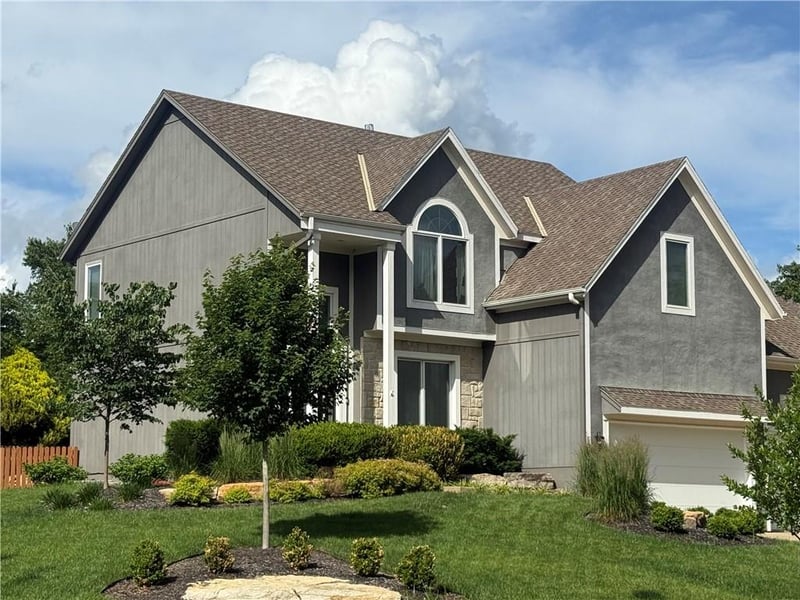 5920 153rd St, Overland Park, KS 66223