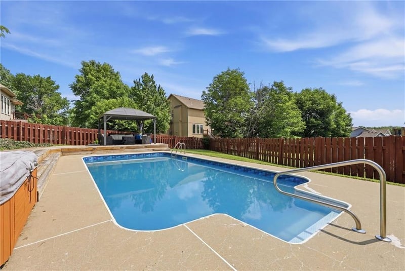 7703 Breckenridge Ave, Kansas City, MO 64139
