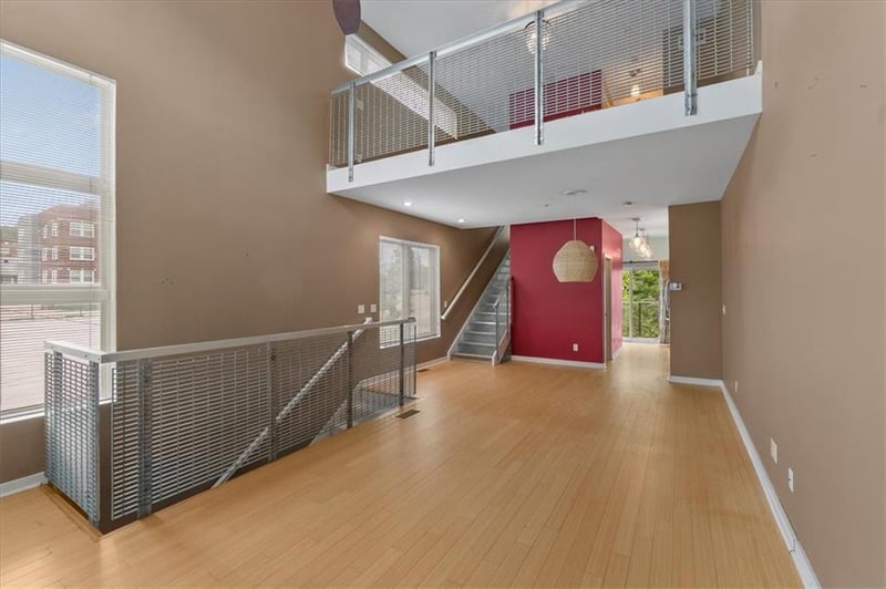 3983 Pennsylvania Ave, Kansas City, MO 64111