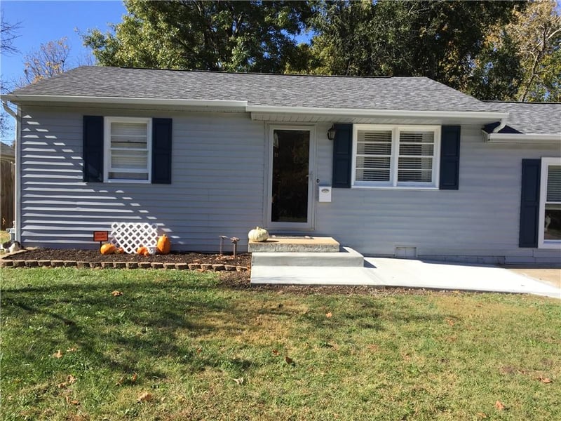 6036 Rosehill Rd, Shawnee, KS 66216