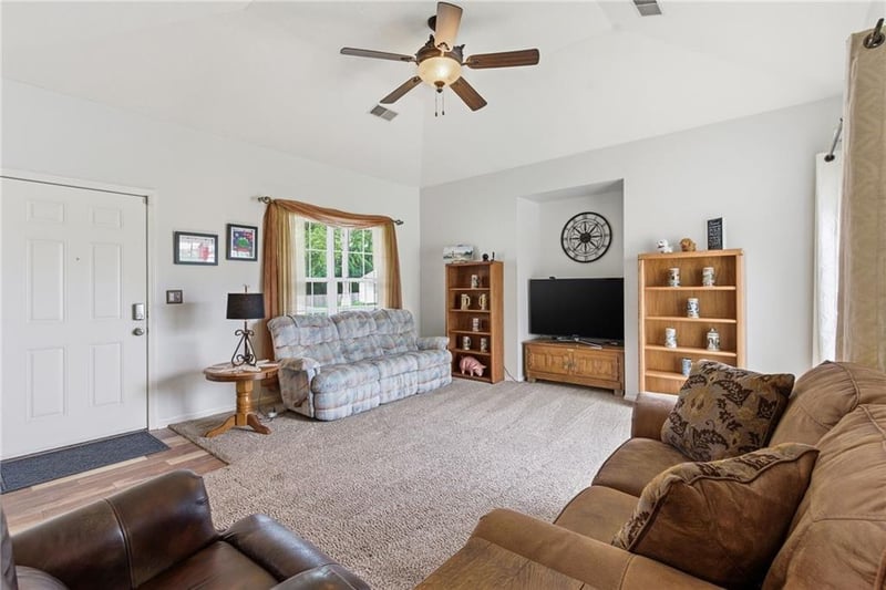 2121 114 Ter, Kansas City, KS 66109