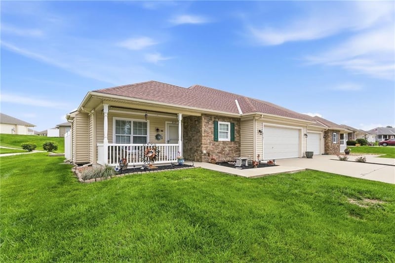 2121 114 Ter, Kansas City, KS 66109