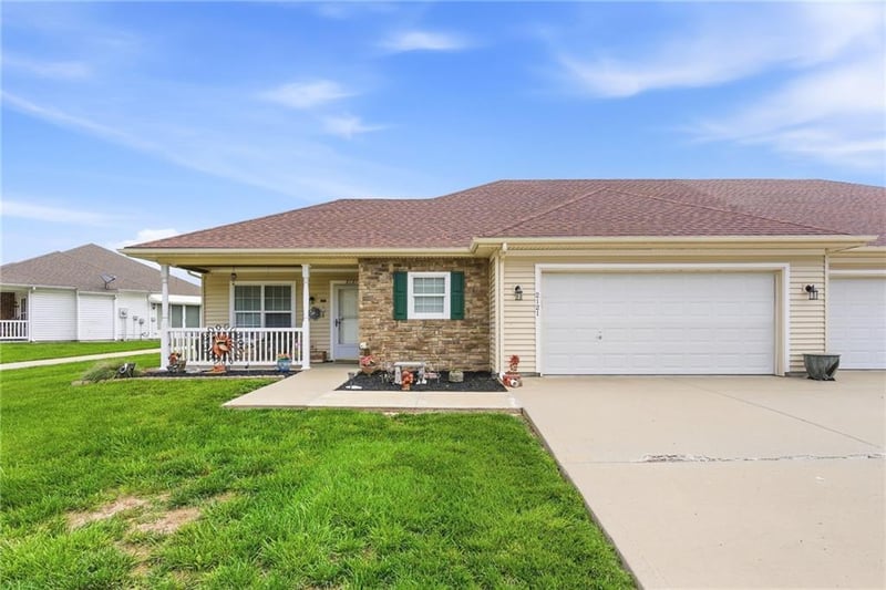 2121 114 Ter, Kansas City, KS 66109