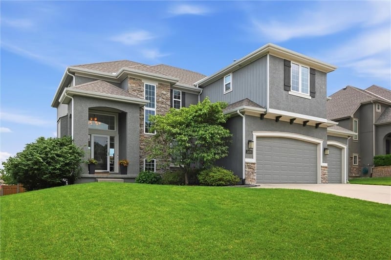 2409 NE 111th St, Kansas City, MO 64155