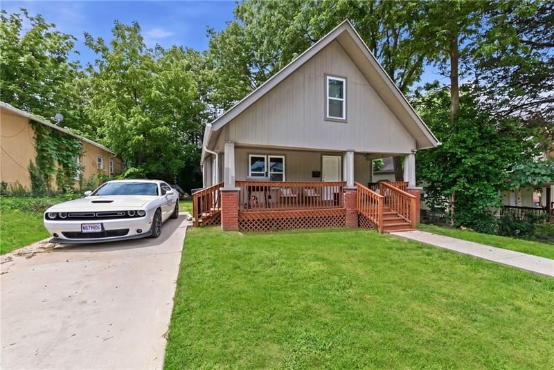 2016 Quincy St, Kansas City, MO 64127