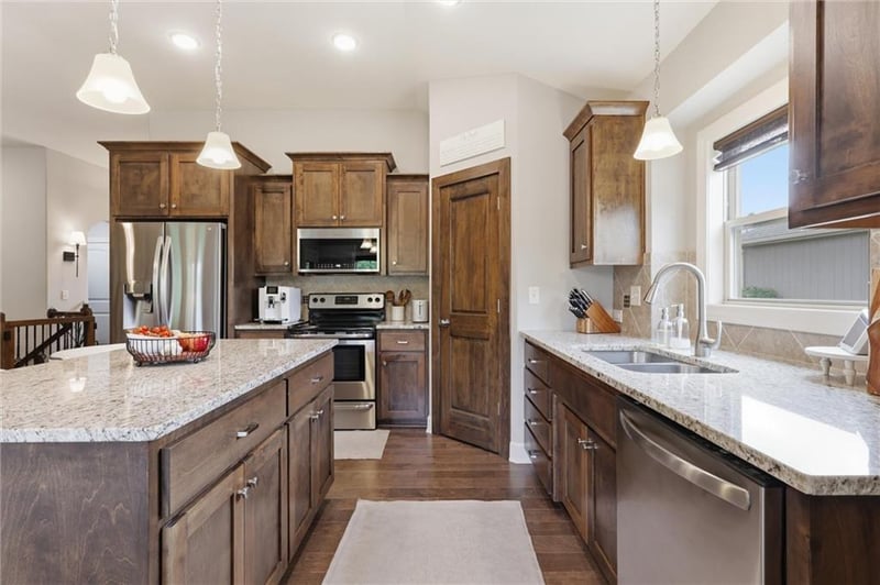 13235 N Shadow Brook Ct, Platte City, MO 64079