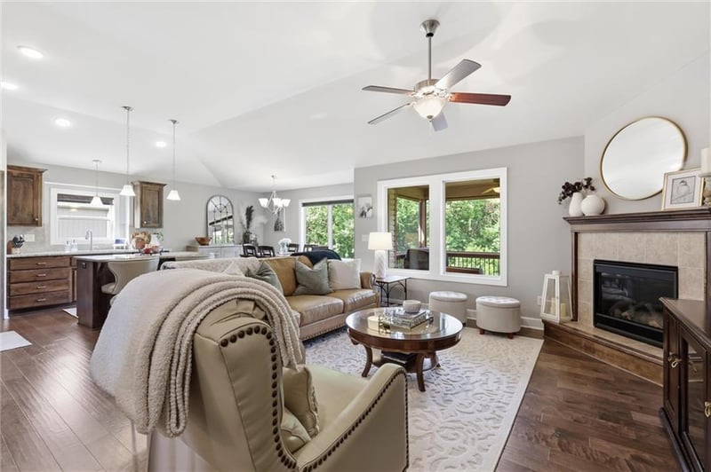 13235 N Shadow Brook Ct, Platte City, MO 64079