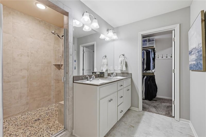 13235 N Shadow Brook Ct, Platte City, MO 64079