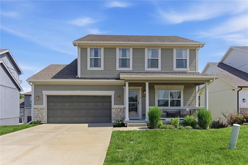 12617 Charlotte St, Kansas City, MO 64146