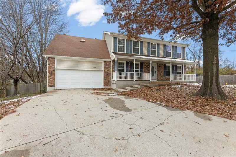 3715 Kimstin Cir, Blue Springs, MO 64015