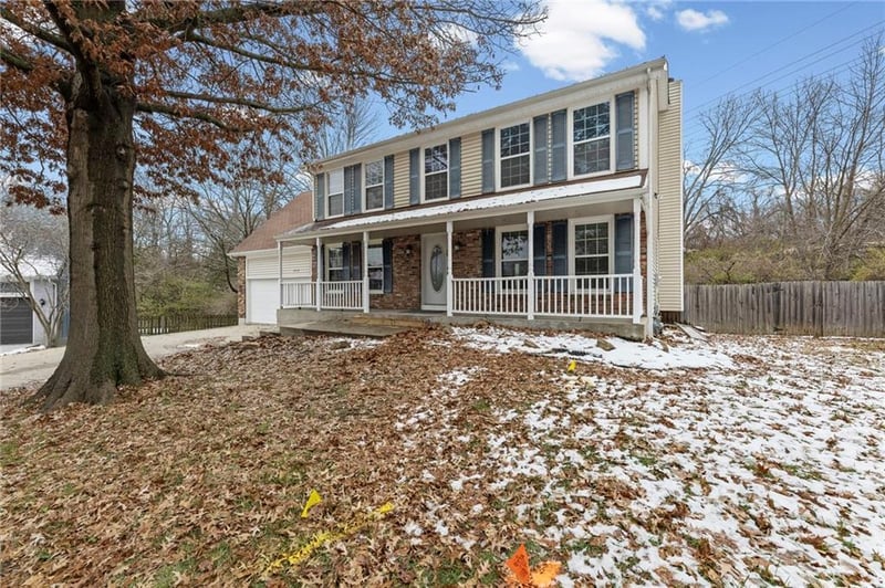 3715 Kimstin Cir, Blue Springs, MO 64015