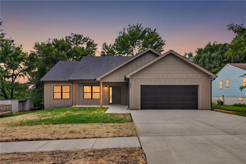 405 Armstrong St, Pleasant Hill, MO 64080