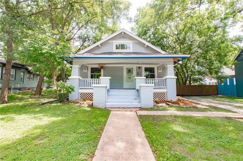 1007 Independence St, Harrisonville, MO 64701