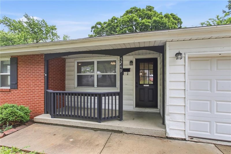 5249 Richmond Ave, Kansas City, MO 64119