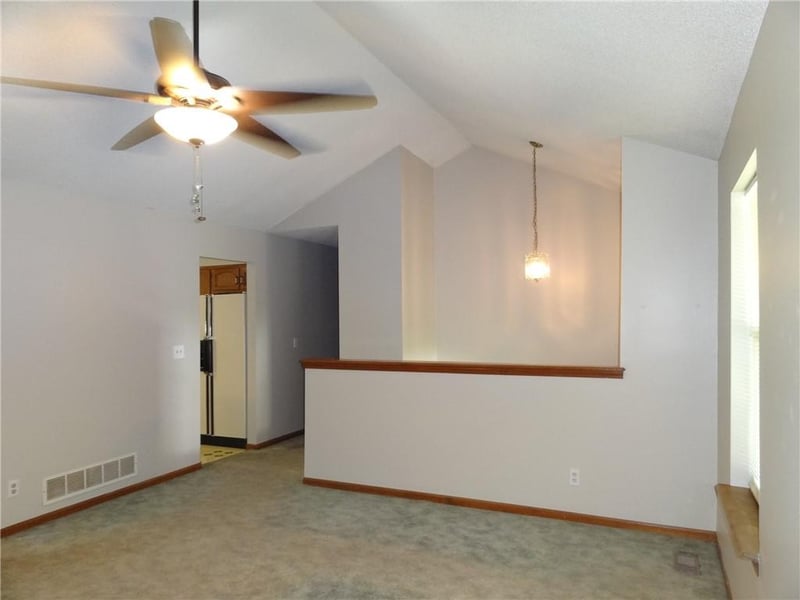 6807 Orchard St, Liberty, MO 64068