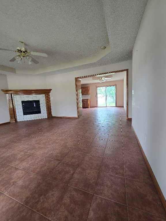 1208 Aspen Dr, Greenwood, MO 64034