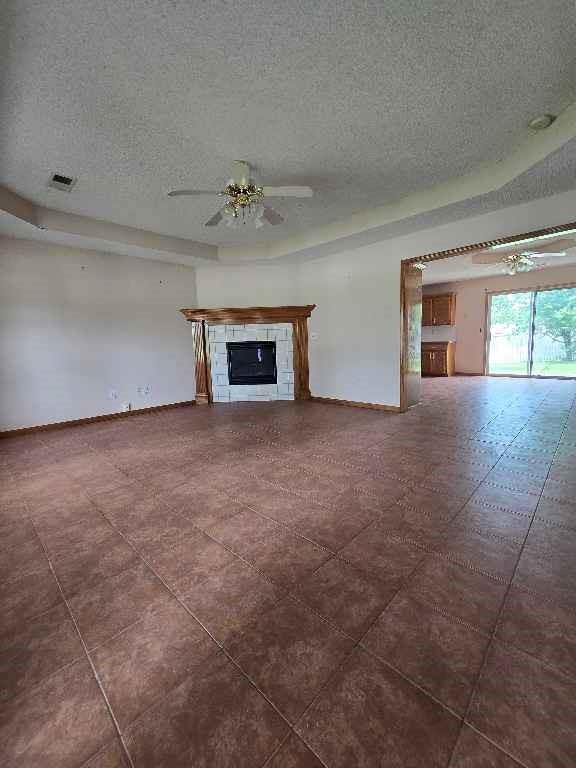 1208 Aspen Dr, Greenwood, MO 64034