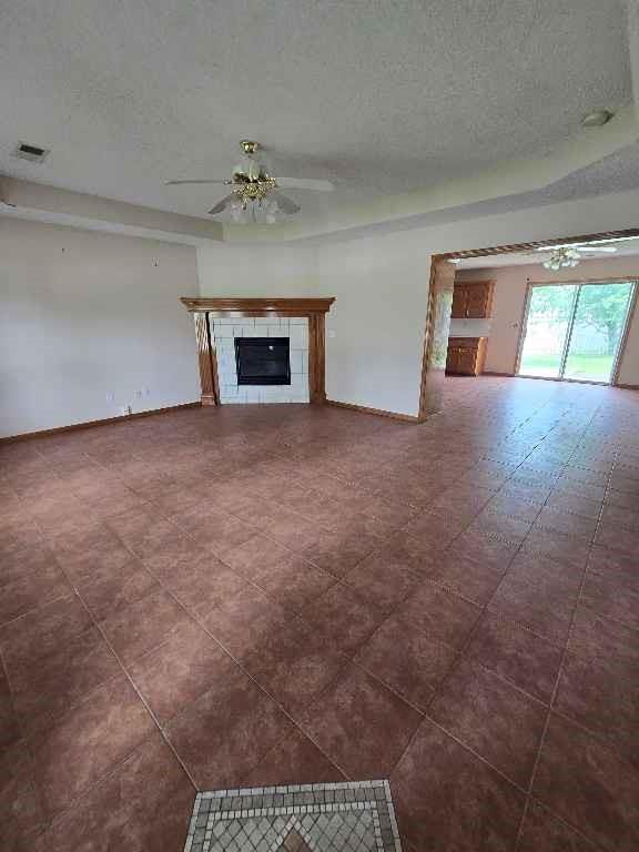 1208 Aspen Dr, Greenwood, MO 64034
