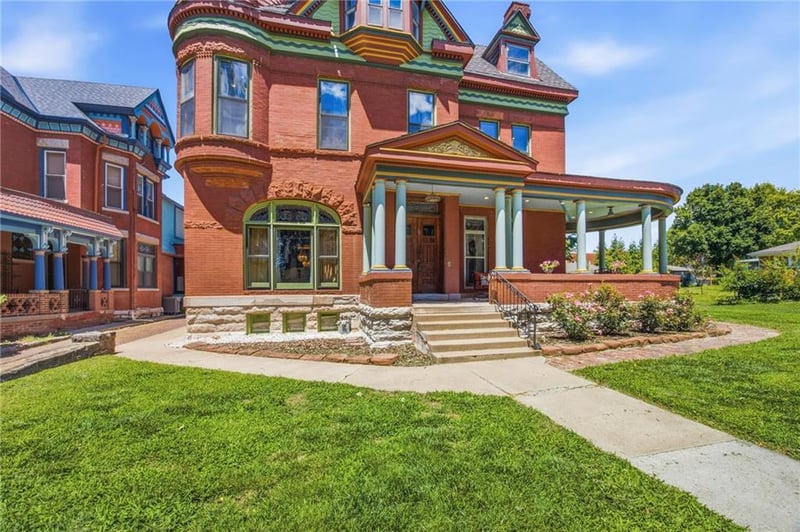 1840 Pendleton Ave, Kansas City, MO 64124