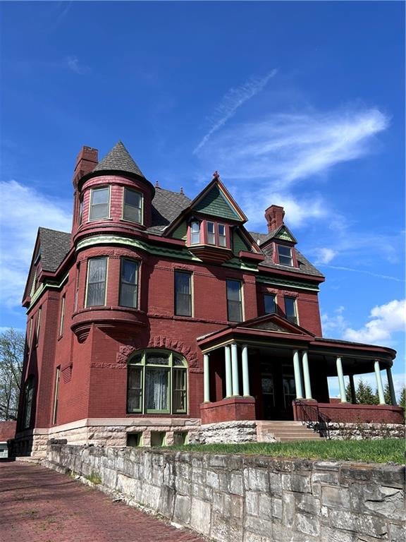 1840 Pendleton Ave, Kansas City, MO 64124