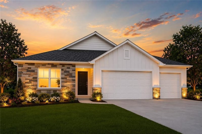 17812 Green Rd, Gardner, KS 66030