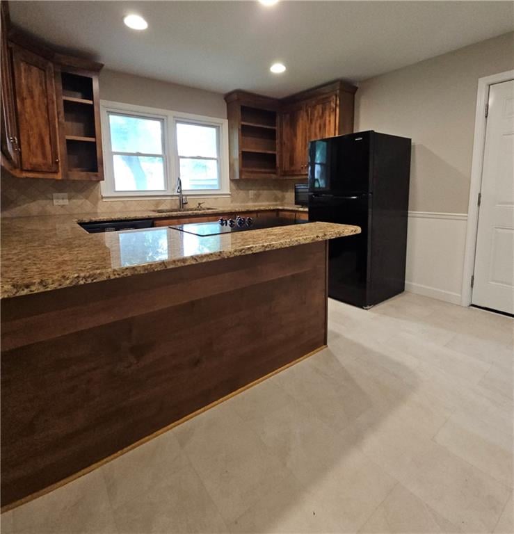 10913 W 50th Ter, Shawnee, KS 66203