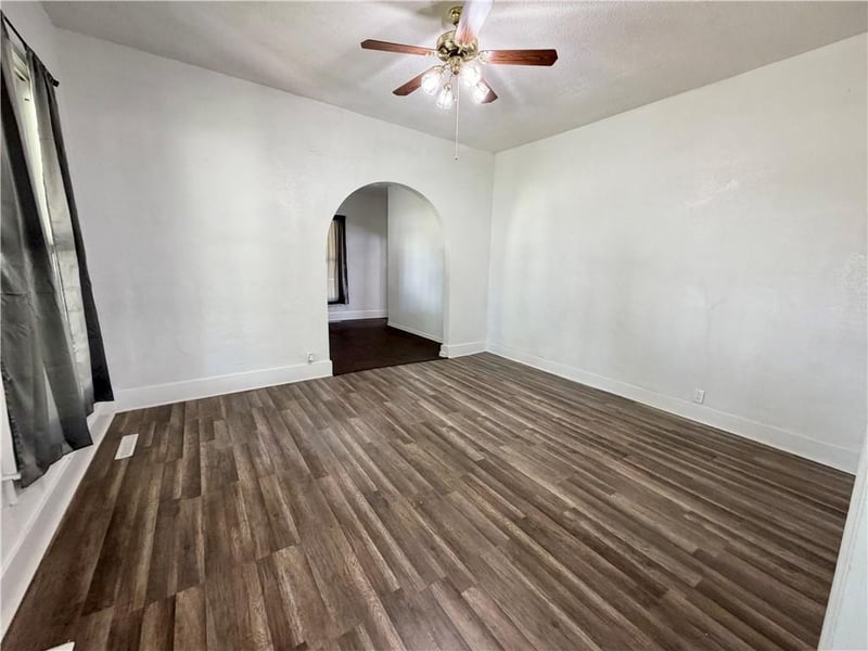 313 Harrison St, Butler, MO 64730