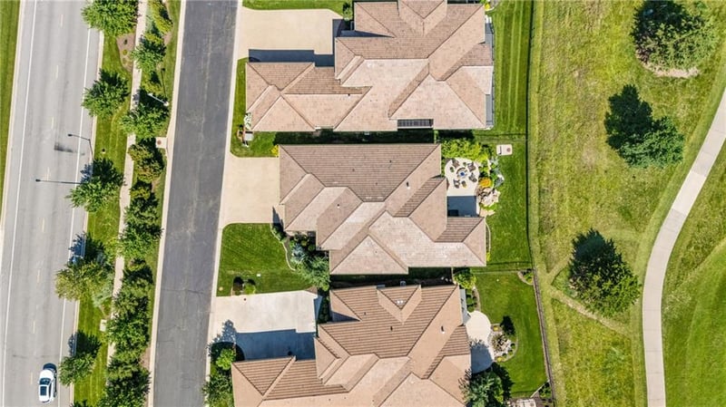 5917 137th St, Overland Park, KS 66223