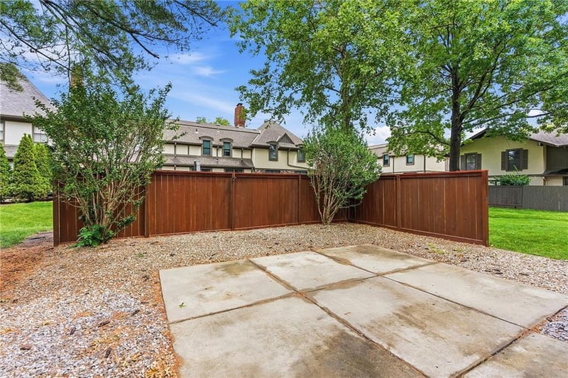 10245 Conser St, Overland Park, KS 66212
