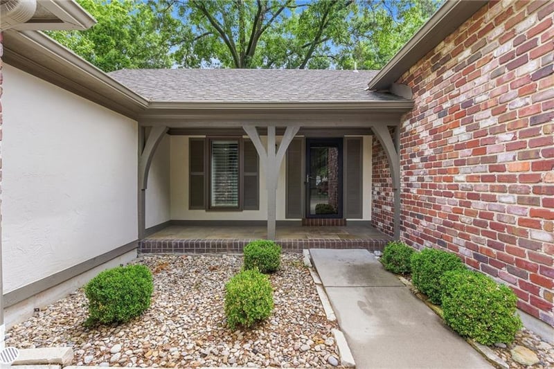 10245 Conser St, Overland Park, KS 66212