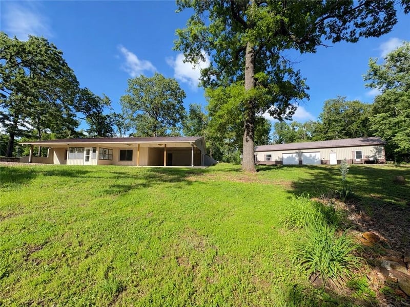 1096 971p Rd, Deepwater, MO 64740