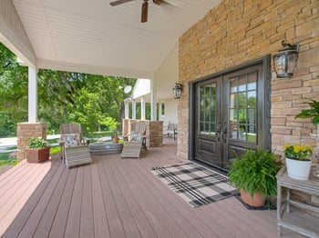 9785 Baker Rd, Kansas City, MO 64153