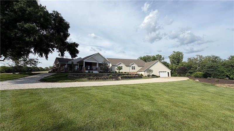 9785 Baker Rd, Kansas City, MO 64153