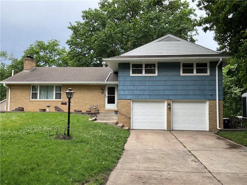 3706 Grand Ave, Kansas City, MO 64116