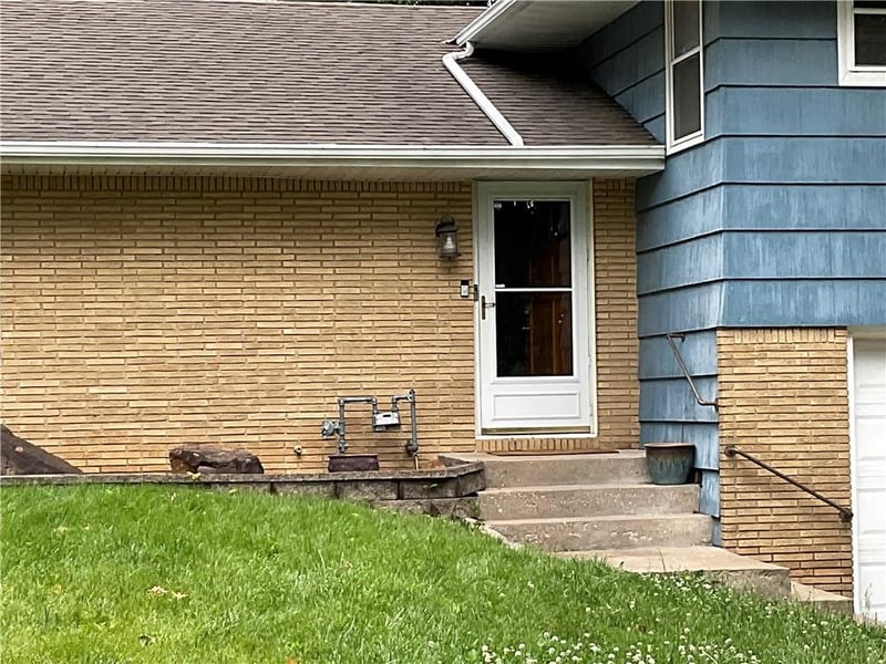 3706 Grand Ave, Kansas City, MO 64116