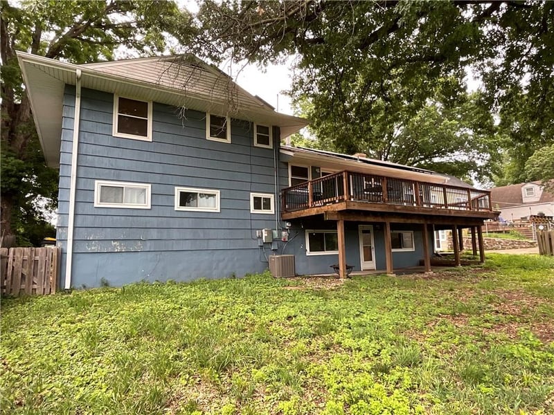 3706 Grand Ave, Kansas City, MO 64116