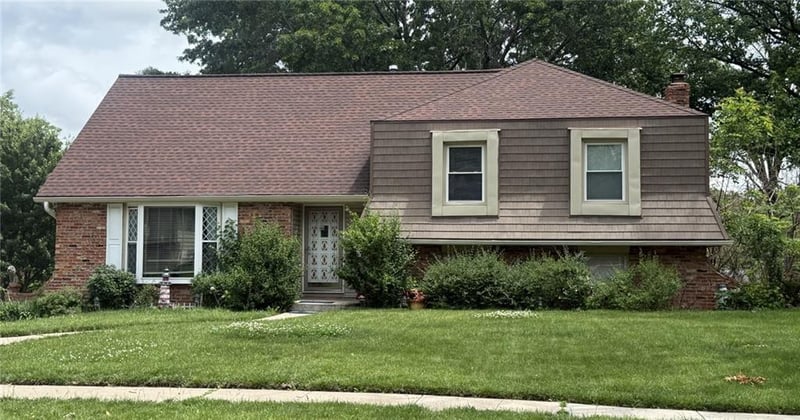 6819 Birch Ln, Kansas City, MO 64151