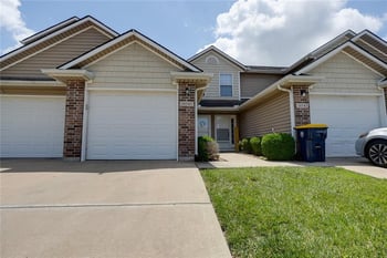 10545 E 46th Ter, Kansas City, MO 64133