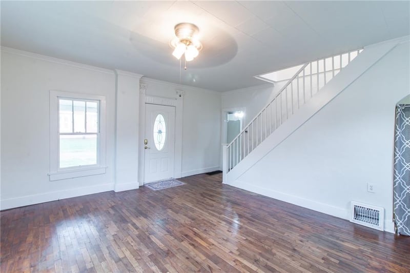 701 Pine St, Holden, MO 64040