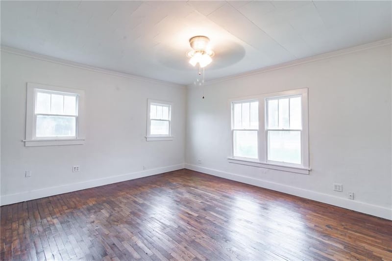 701 Pine St, Holden, MO 64040