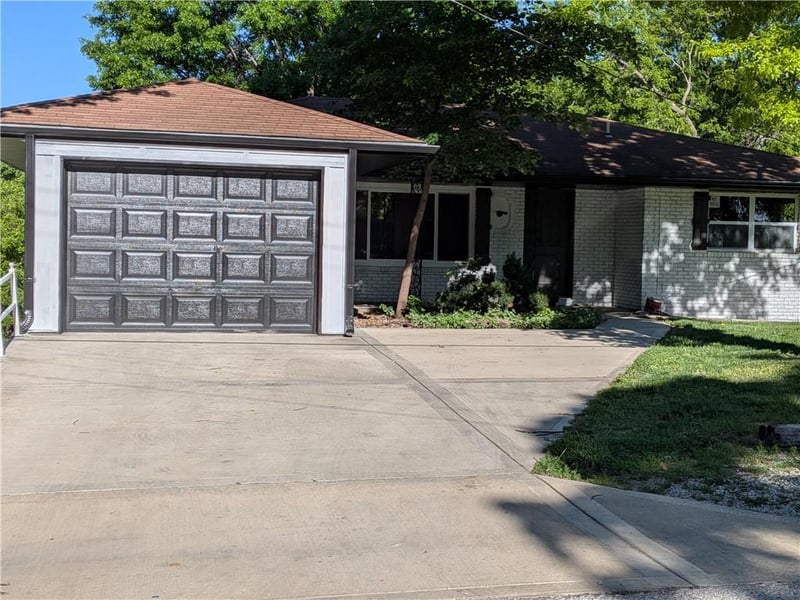 2806 River Blvd, Independence, MO 64050