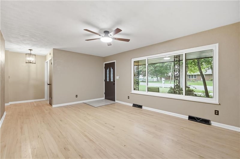 2806 River Blvd, Independence, MO 64050